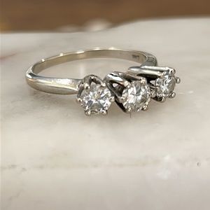 14K White Gold 3-Diamond Ring